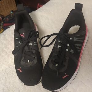 Puma Pacer Net Cage Sneakers Black w Pink Accent EVA Midsole Athletic Shoes